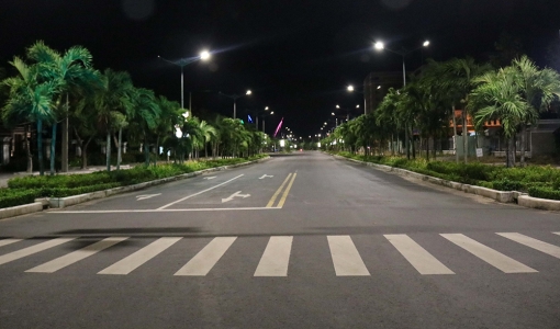 TP. Long Xuyên vắng người sau “giờ giới nghiêm”