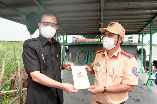 Lực lượng Cảnh sát đường thủy đoàn kết, nỗ lực đảm bảo an ninh trật tự, an ninh biên giới gắn chặt kiểm soát dịch bệnh COVID-19