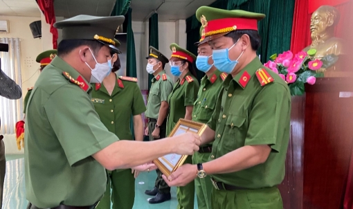 Công an TP. Long Xuyên đạt nhiều kết quả cao trong đấu tranh tội phạm