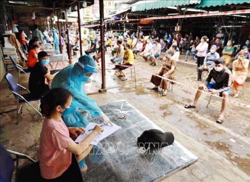 Trưa 3-8, Hà Nội có thêm 23 ca mắc mới COVID-19, gồm 2 trường hợp liên quan đến Vinmart