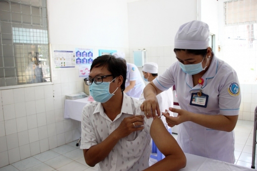 An Giang rà soát, thông tin cho doanh nghiệp, cơ sở, nhà thuốc đăng ký tiêm ngừa vaccine phòng COVID-19