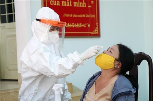 Sáng 7-8 thêm 3.794 ca mắc COVID-19, trong đó có 933 ca ở cộng đồng