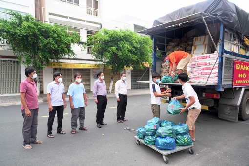 Tiếp tục hỗ trợ người dân TP. Hồ Chí Minh hơn 20 tấn rau, củ và các nhu yếu phẩm