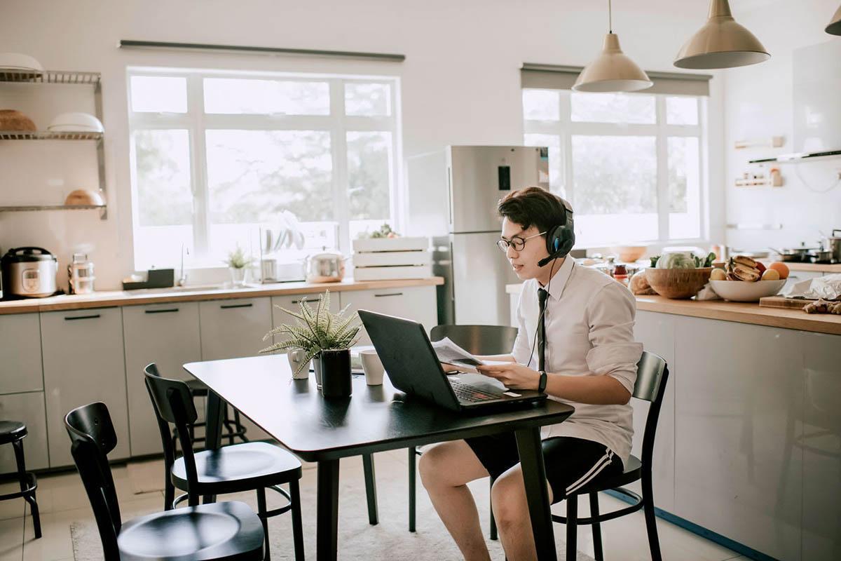 Cách làm việc tại nhà hiệu quả cho mùa dịch - Báo An Giang Online