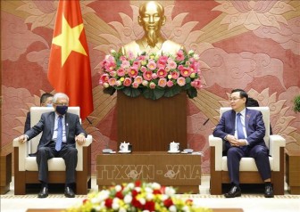 Chủ tịch Quốc hội Vương Đình Huệ tiếp Điều phối viên thường trú của LHQ tại Việt Nam