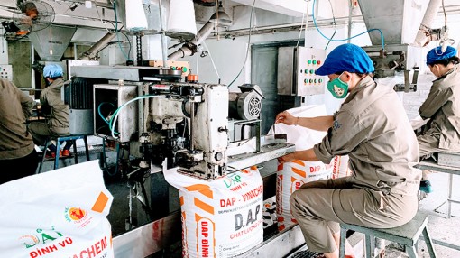 Giữ vững và phục hồi sản xuất công nghiệp