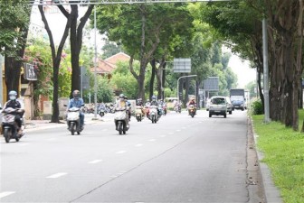 'Thành phố Hồ Chí Minh phải kéo dài giãn cách xã hội thêm 1 tháng'