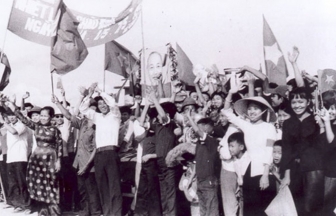 Cách mạng Tháng Tám năm 1945: “Thắp lửa thiêng trên đài sen dân tộc”