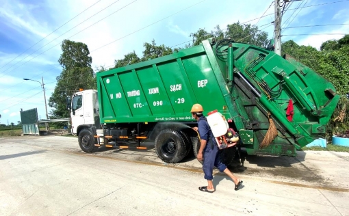 Thu gom, xử lý rác thải đảm bảo an toàn phòng dịch