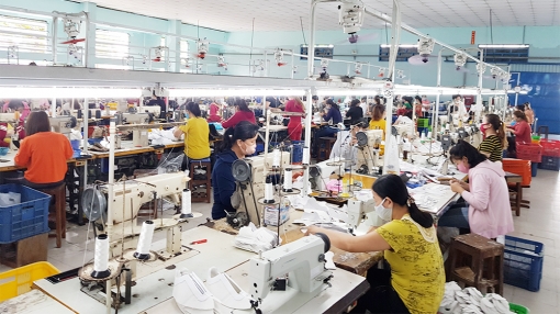 An Giang: Doanh nghiệp ngoài khu công nghiệp tiếp tục thực hiện “3 tại chỗ”, doanh nghiệp trong khu công nghiệp vừa cách ly, vừa sản xuất