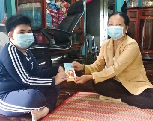 Phú Tân tiếp bước đến trường năm học mới