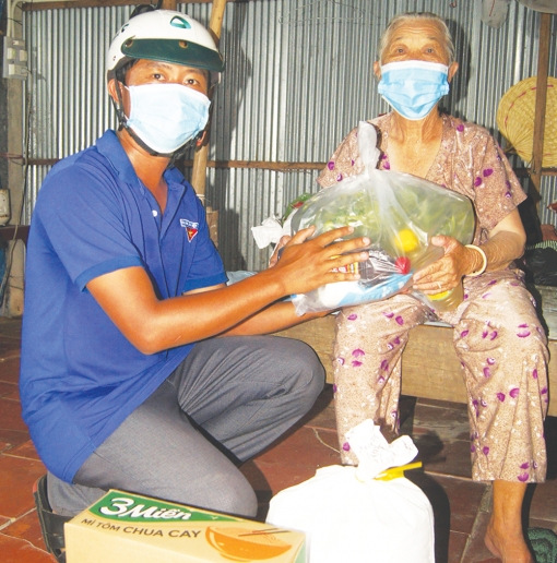 Lao động tự do vui mừng tiếp nhận gói hỗ trợ an sinh xã hội