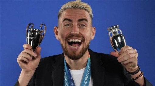 Jorginho đoạt giải cầu thủ hay nhất của UEFA