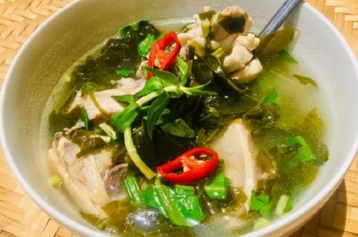 Cách nấu canh gà lá giang thơm ngon, bổ dưỡng