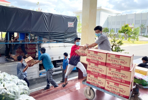 Châu Phú tổ chức thêm “Chuyến hàng nghĩa tình” hỗ trợ người dân tại TP. Thuận An