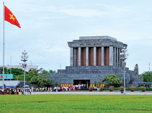 Đóa sen Việt Nam giữa lòng Hà Nội