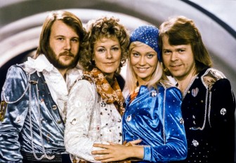 ABBA tái hợp sau gần 4 thập kỷ 'đường ai nấy đi'