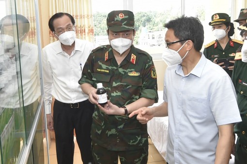 Điểm tựa vững vàng cho người dân chống dịch