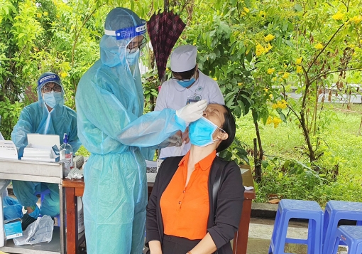 TP. Châu Đốc tổ chức xét nghiệm, tầm soát SARS-CoV-2 toàn dân trong ngày 11-9-2021