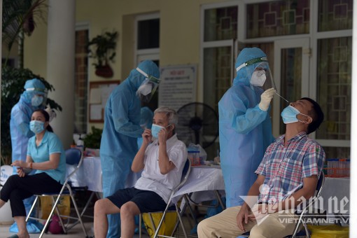 Các địa phương giãn cách xã hội phải xét nghiệm toàn dân trước 15-9