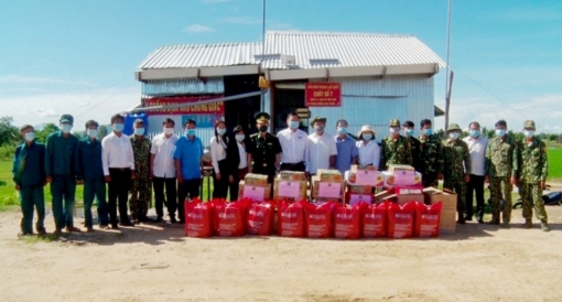 Agribank chi nhánh An Giang đồng hành cùng công tác phòng, chống dịch bệnh COVID-19