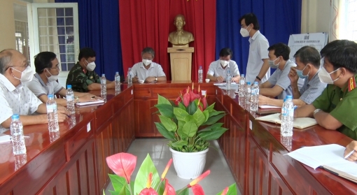 Khuyến khích người dân xã Tà Đảnh tự test nhanh COVID-19 tại nhà