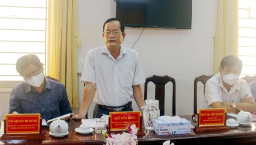 Họp thảo luận một số nội dung liên quan đến quy trình xây dựng, ban hành nghị quyết của HĐND tỉnh An Giang