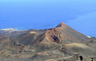 Tây Ban Nha cảnh báo nguy cơ núi lửa phun trào tại đảo Palma