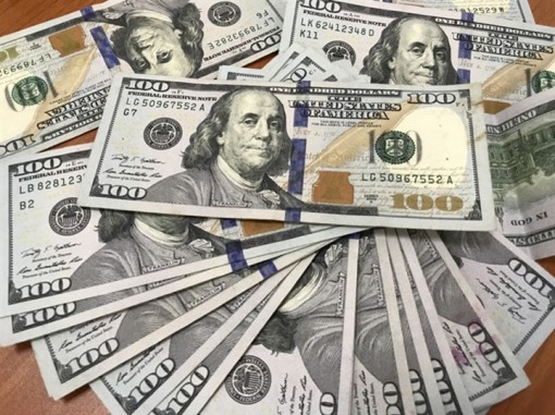 Tỷ giá USD hôm nay 19-9: USD tăng phi mã