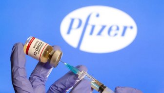 Pfizer/BioNTech cho biết vaccine COVID-19 của hãng bảo vệ tốt cho trẻ em