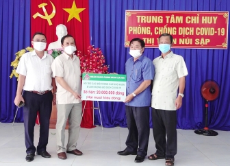 Ngân hàng Chính sách xã hội An Giang hỗ trợ  người dân khó khăn ở Thoại Sơn 20 triệu đồng