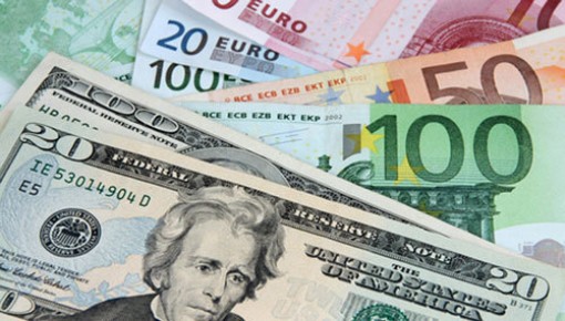 Tỷ giá USD, Euro ngày 21-9: Hưởng lợi kép, USD tăng mạnh