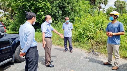 Bí thư Huyện ủy Tịnh Biên kiểm tra công tác phòng, chống dịch tại xã Nhơn Hưng