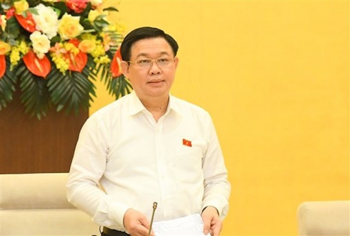 Quốc hội khoá XV lần đầu tiên tổ chức toạ đàm về kinh tế-xã hội