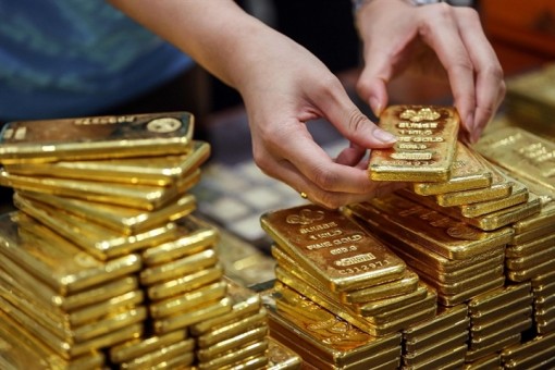 Giá vàng hôm nay 25-9: Tăng trở lại, về ngưỡng 1.750 USD