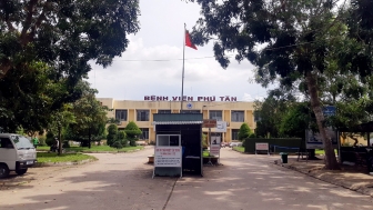 Đã dỡ phong tỏa Khoa ngoại -Trung tâm Y tế huyện Phú Tân