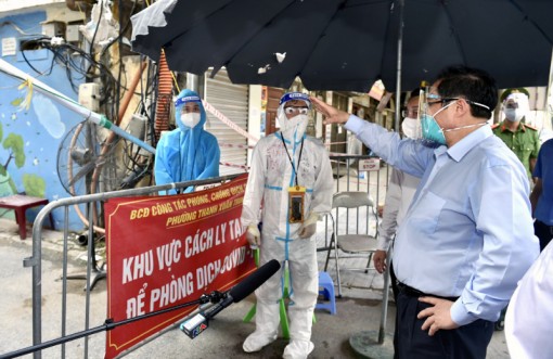 Những quyết định bước ngoặt trong kiểm soát dịch COVID-19