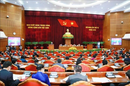 Gắn xây dựng, chỉnh đốn Đảng với xây dựng hệ thống chính trị