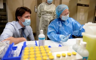 Canada công bố chính sách nghiêm ngặt về bắt buộc tiêm ngừa COVID-19