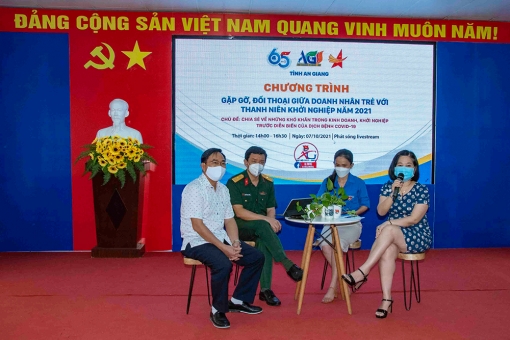 Gặp gỡ, đối thoại giữa doanh nhân trẻ với thanh niên khởi nghiệp năm 2021