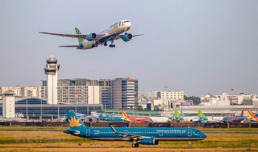 Hà Nội thống nhất mở lại đường bay với TP. Hồ Chí Minh và Đà Nẵng từ 10-10
