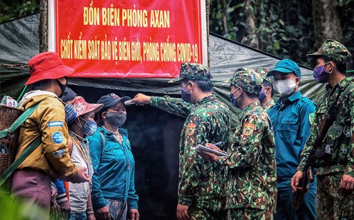 Nghệ sĩ nhiếp ảnh trên tuyến đầu