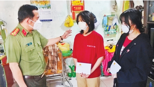 Đừng thở dài,  hãy vươn vai mà sống