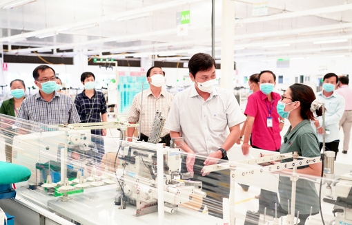 Kiểm tra, đánh giá phương án tổ chức thực hiện sản xuất- kinh doanh phương châm “4 Xanh” các doanh nghiệp tại Khu Công nghiệp Bình Hòa