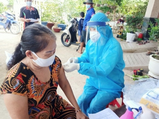 Ngày 13-10: An Giang ghi nhận 104 trường hợp nghi mắc COVID-19, giảm so ngày hôm qua