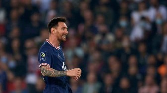 Messi tiếp tục vắng mặt trong đội hình PSG, fan thở dài