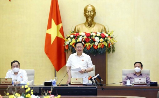 Bế mạc Phiên họp thứ 4 của Ủy ban Thường vụ Quốc hội