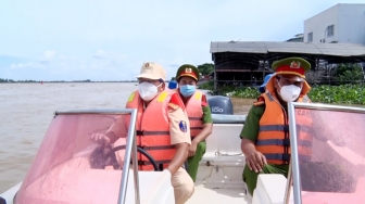 Hết ngày 15-10, huyện Phú Tân ngưng hoạt động chốt chặn kiểm tra phương tiện vận chuyển thủy trên địa bàn
