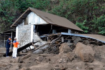 Động đất rung chuyển Bali, 3 người chết, 7 người bị thương