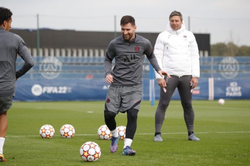 PSG vs RB Leipzig: Messi chói lòa ở Champions League